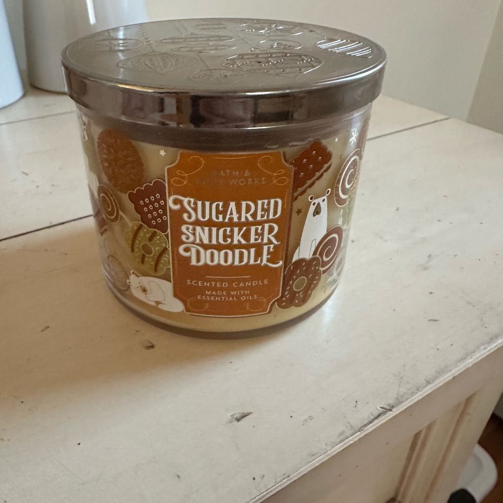 Bath & Body Works Sugared Snickerdoodle Candle